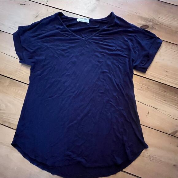 Zenana Women's Short Sleeve V-neck shirt/blouse. Rolled Sleeve. Size Small - Picture 1 of 5